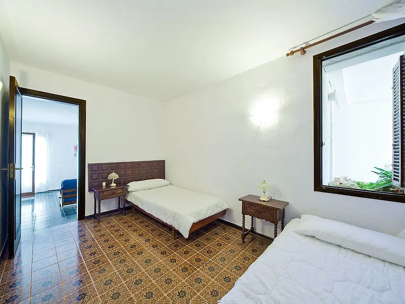 Ξενοδοχείο 19 A - Four Bedroom Κάλα Ρομάντικα