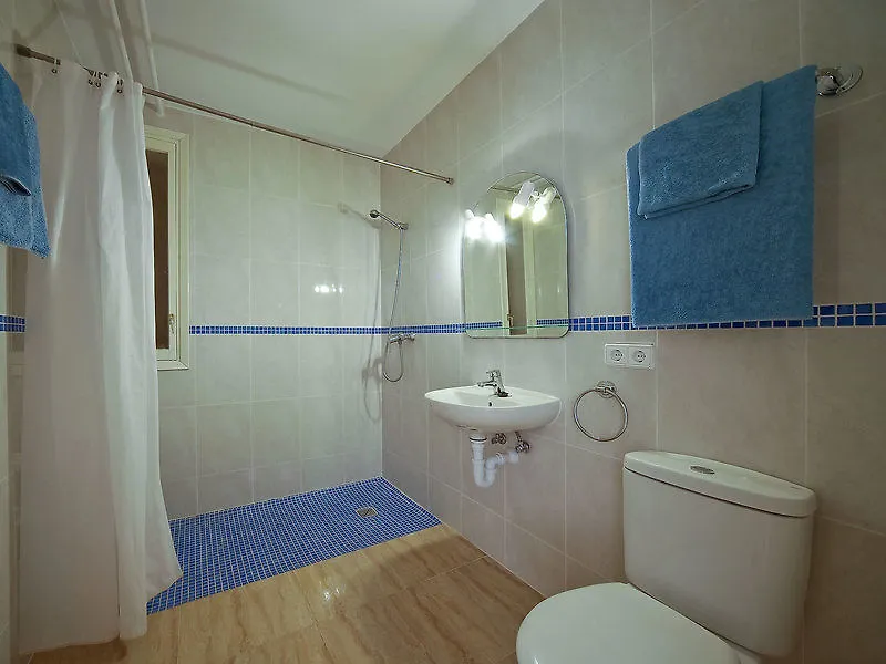 19 A - Four Bedroom Κάλα Ρομάντικα Ξενοδοχείο